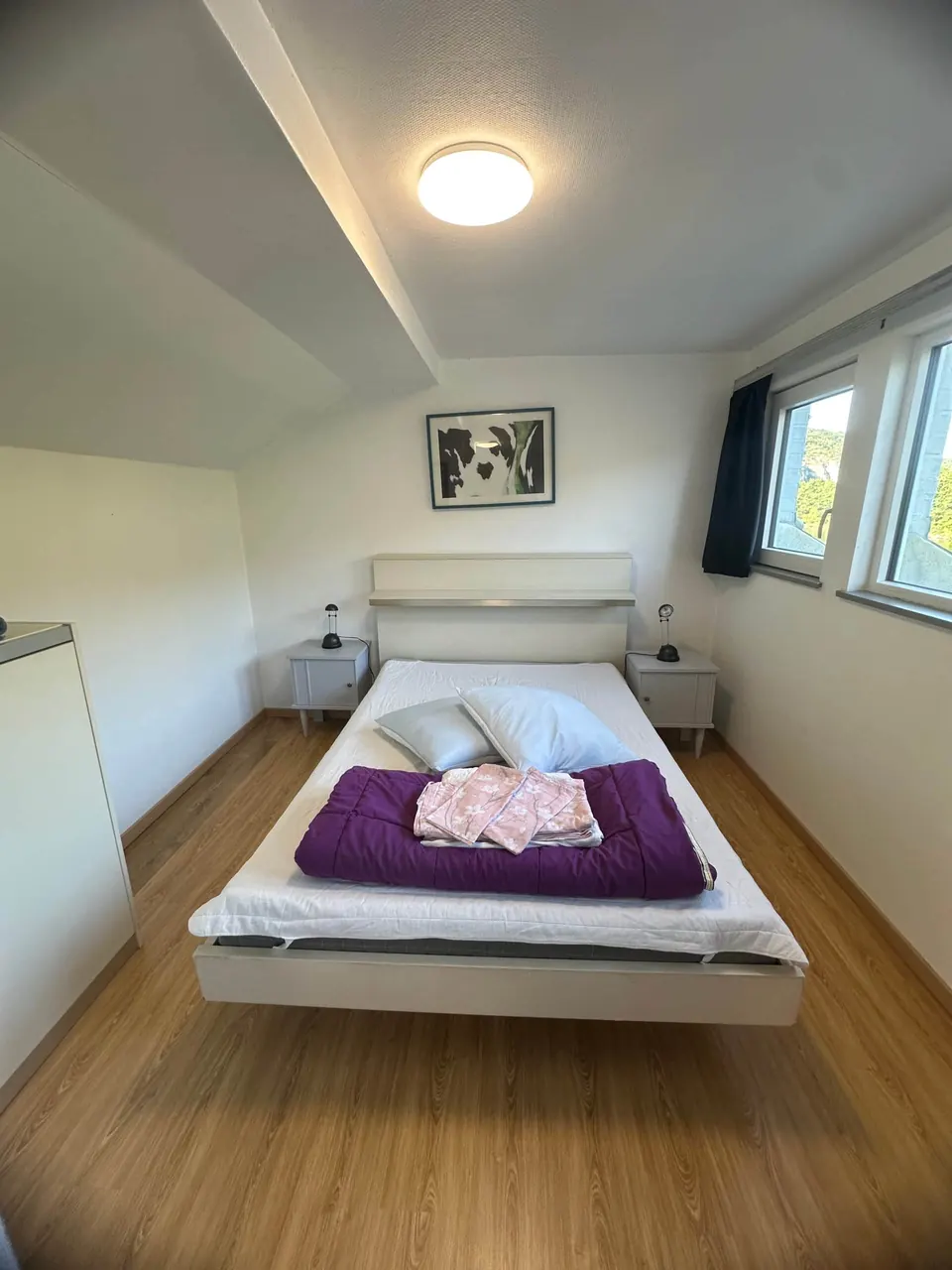 Chambre de l’étage avec lit double